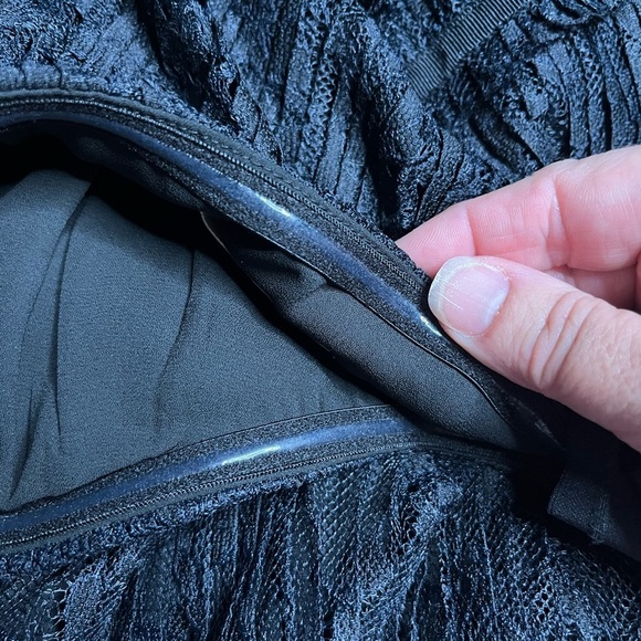 EUC Jonathan Simkhai- Bonnie Lace Plisse Dress. Size 4 - Picture 11 of 13